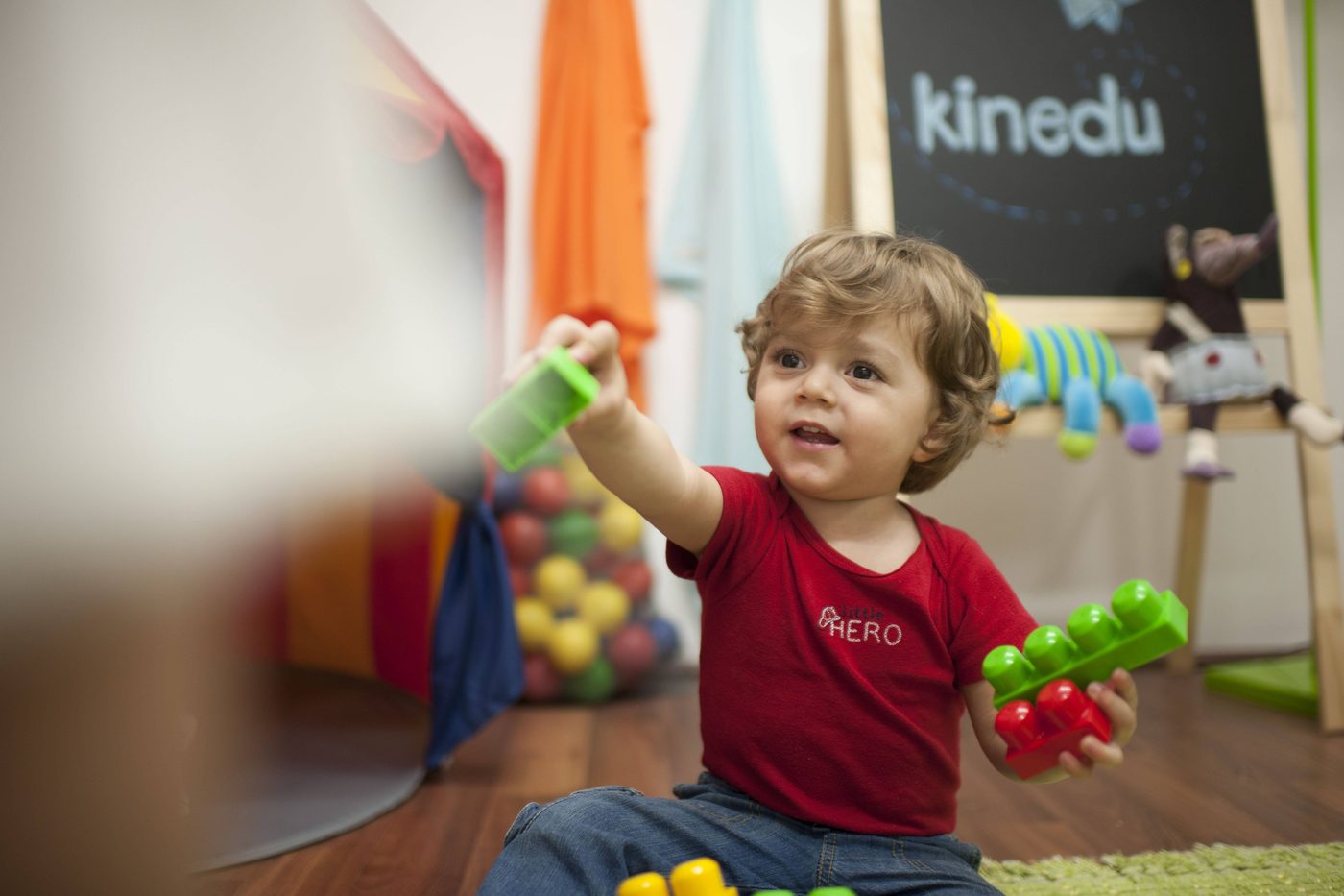 ¡Descubre las actividades educativas para bebés y niños de Kinedu!