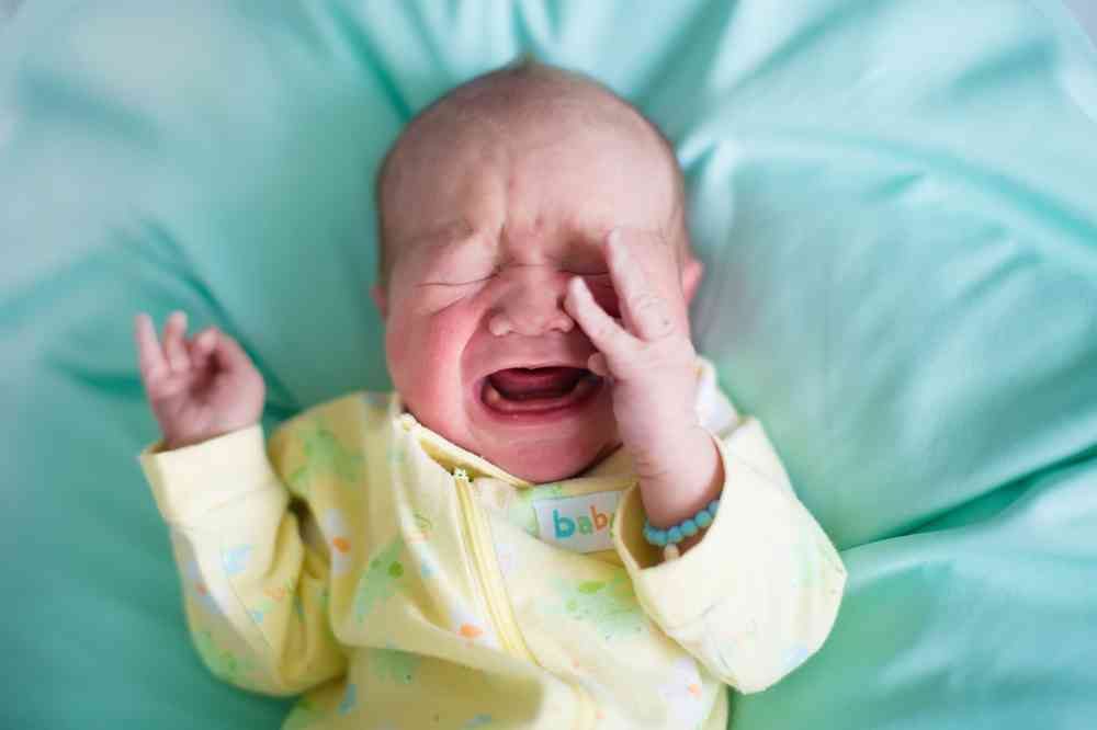 ¿Cómo calmar a un bebé que llora mucho?
