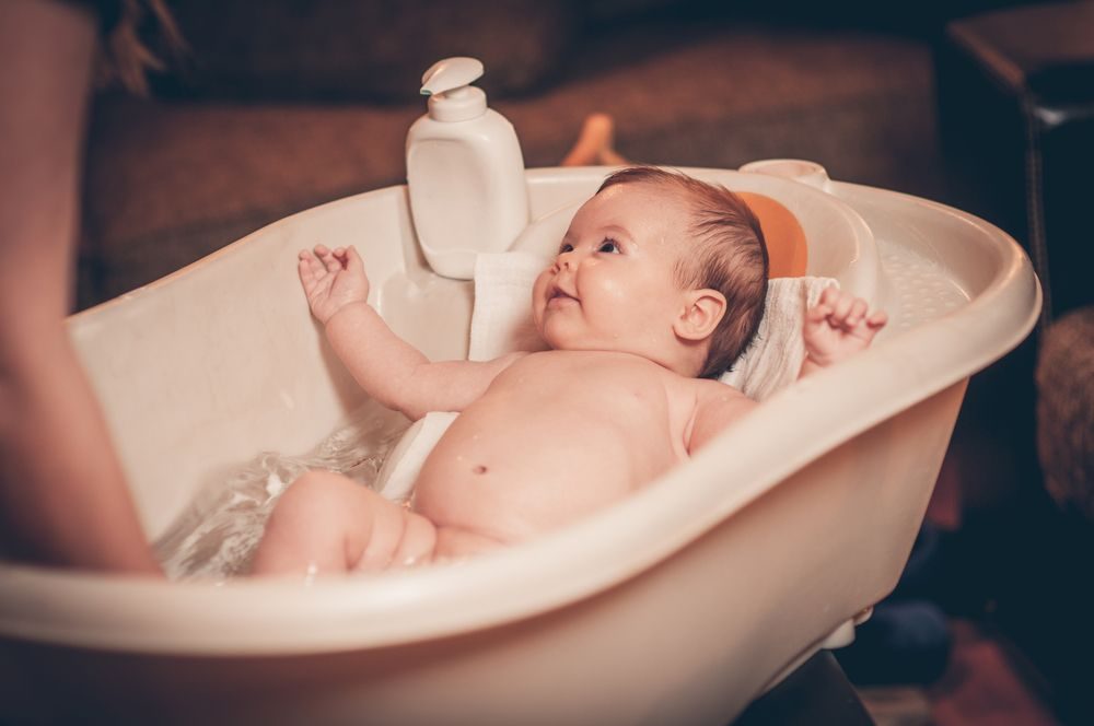 Paso a paso: ¿Cómo bañar a mi recién nacido?