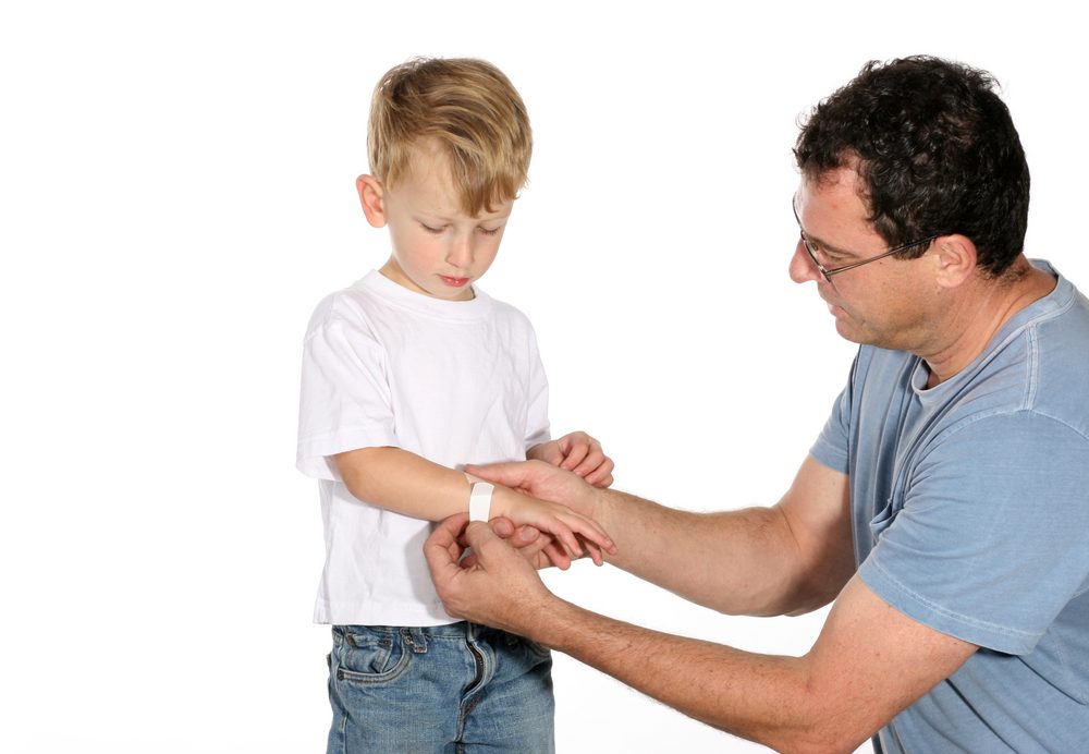 Cómo cuidar y limpiar heridas, cortadas y raspones