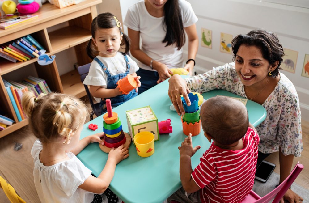 ¿Cómo ayudo a mi hijo a controlar sus impulsos?