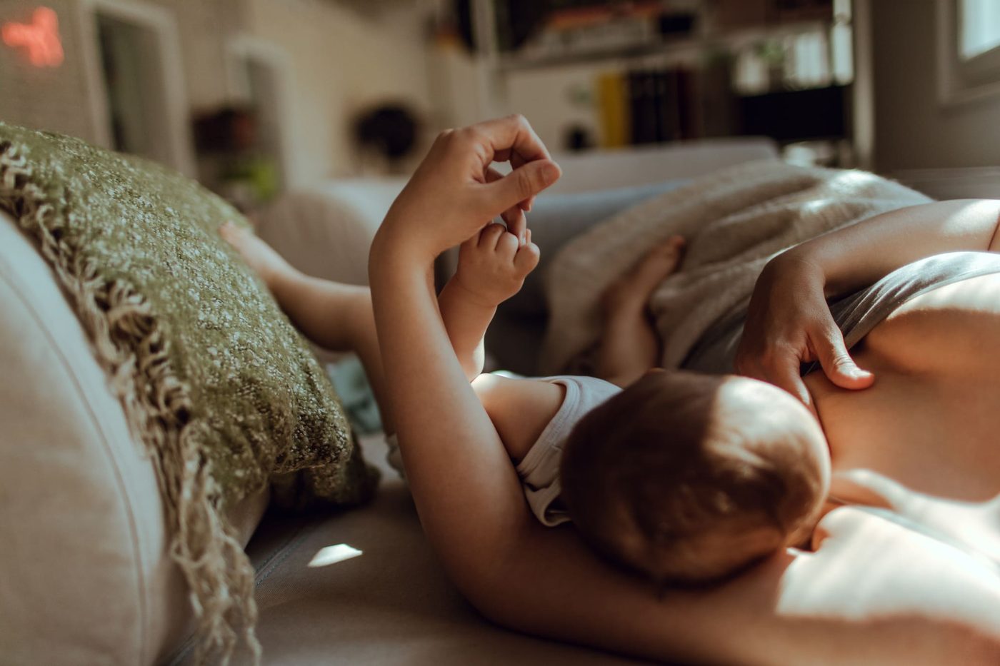 Amamantar: ¿cómo saber si mi bebé come lo suficiente?