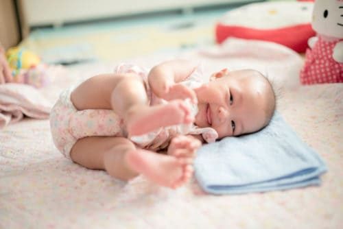¿A los cuántos meses se voltea un bebé?