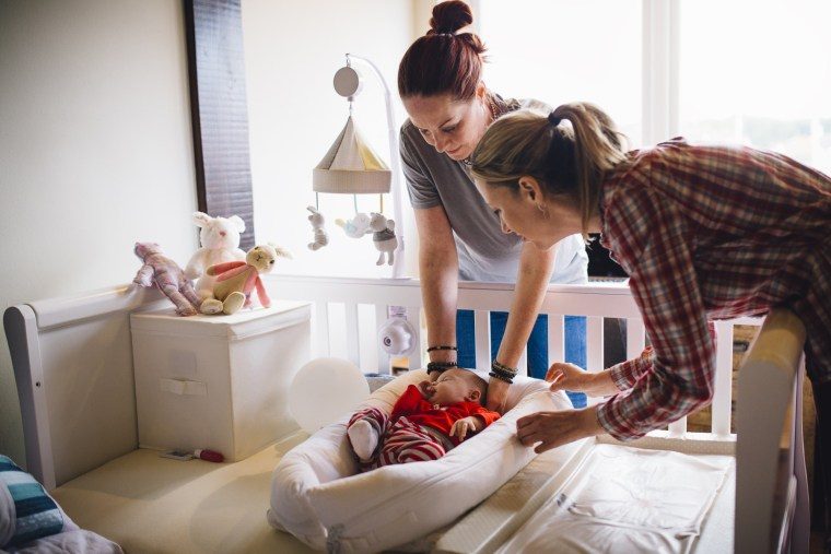 ¿Cómo debe dormir un recién nacido?