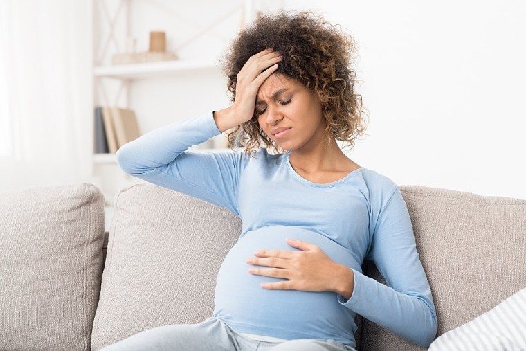 ¿Es normal tener dolor de cabeza en el embarazo?