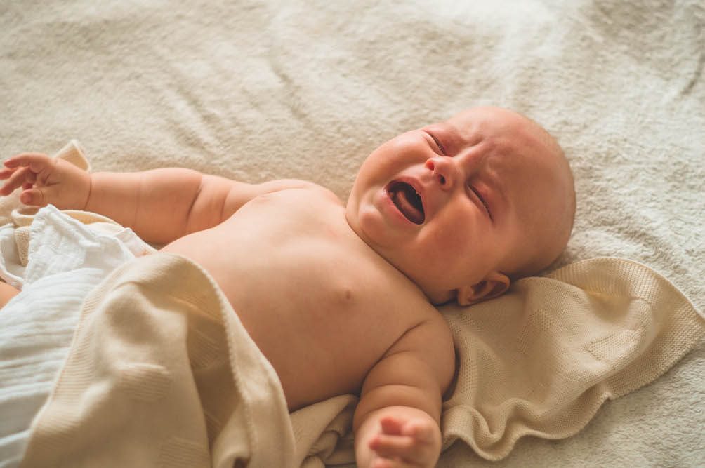 ¿Cómo saber si mi bebé tiene cólicos?