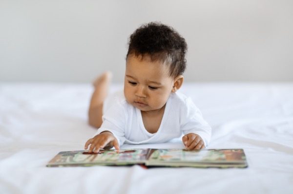Cómo leer a tu bebé de 7-8 meses