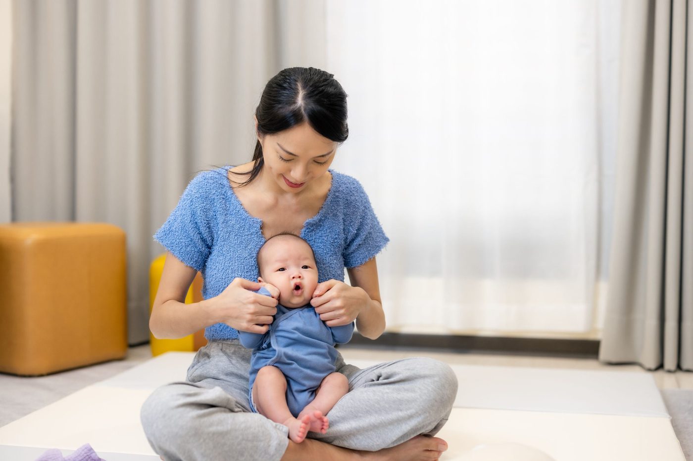 ¿Debería quedarme en casa y cuidar a mi bebé?