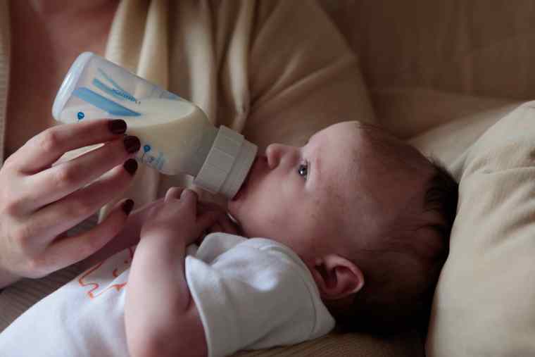 Cómo funcionan los bancos de leche materna?